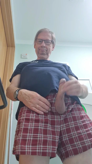 Игра с членом и два камшота