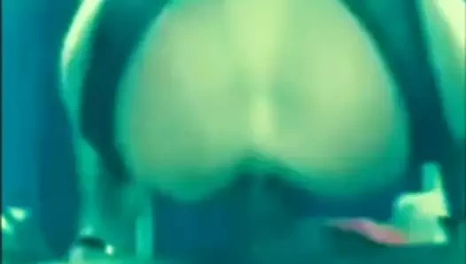 Azgın ahlaksız beyaz karısı çömelme üzerinde bu asılı bbc