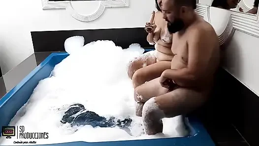 Üvey erkek kardeşim beni sikişmeye davet ediyor ve 2 yarak hissetmek istiyorum ve oyuncağımı kullanıyorum ve harika vakit geçirdim