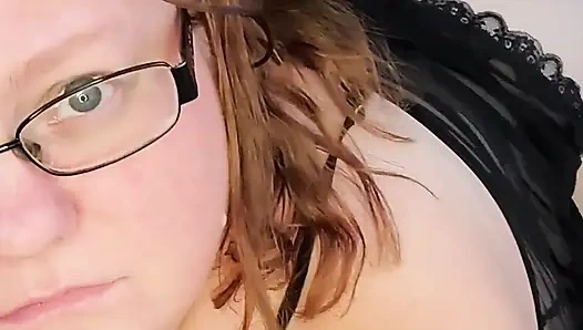 Siyahlar içinde zevkle sırılsıklam