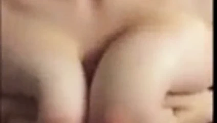 Büyük memeli kız amatör çift