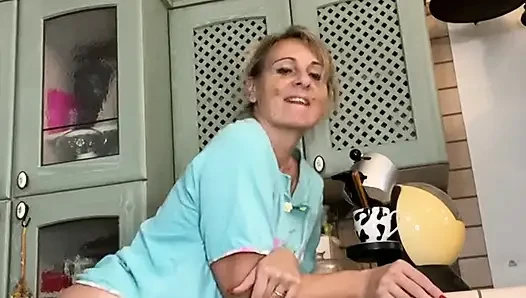 Uyanır uyanmaz ve bir hayranımla görüntülü sohbet eder etmez