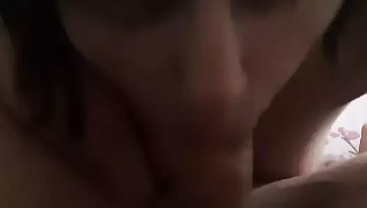 Evli kadın yarak emiyor