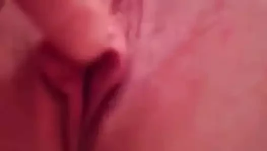 Benim gf dudaklarını çekerek ve oynama ile kedi