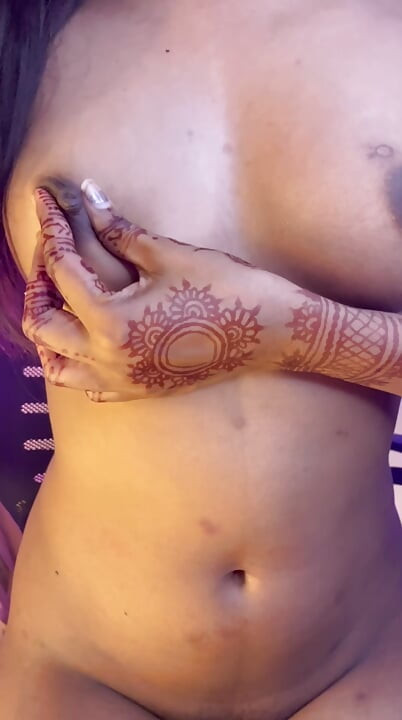 Long Didstance Sex , School girl friend showed her naked body on video call for the first time and is do hard fingering