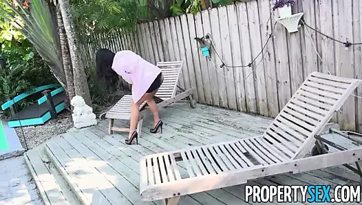 Propertysex – seksi ajan, müşterinin şeker babası olmasını istiyor