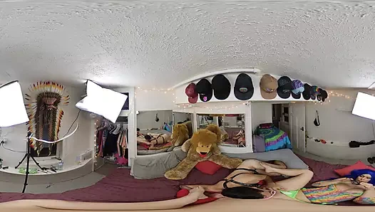 Mısır geceleri: mavi saçlı bir kızın nil macerası