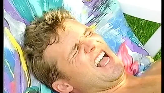 Alman Kapılarının Arkasında Özenle Siktir Edilir - Tam Film