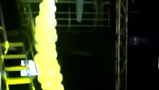 Kadın-erkek defilesi