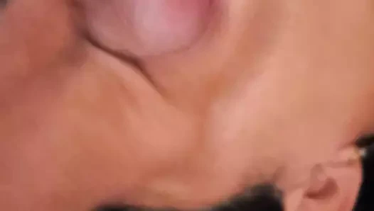 Emmeyi seven kız arkadaşımdan lezzetli oral seks