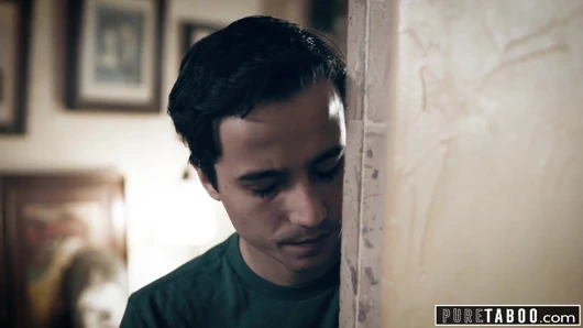 Saf tabu kıskanç oğul üvey babaya inat adım adım anne baştan çıkarır