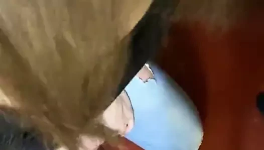 russe  18  ans  baisee  comme une chienne  dans  escalier