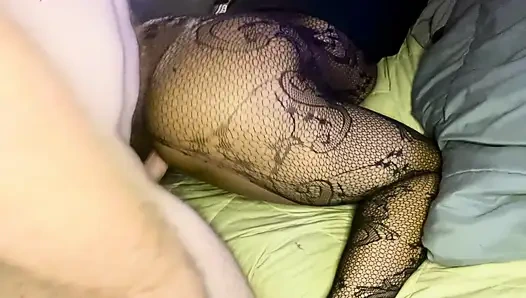 Zenci yaşlı menajerini sikiyor