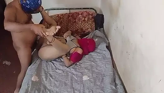 Hintli teyzenin ateşli gençliği