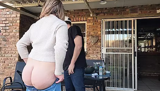 Komşumun karısıyla karşılıklı mastürbasyon açık havada döllenmeye dönüşüyor