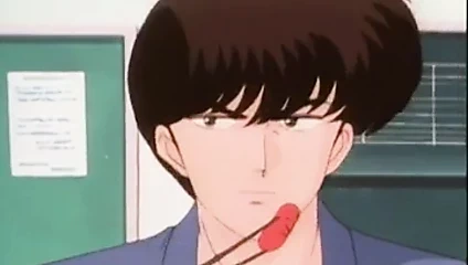 Sıcak esmer kızdırdığı sosis