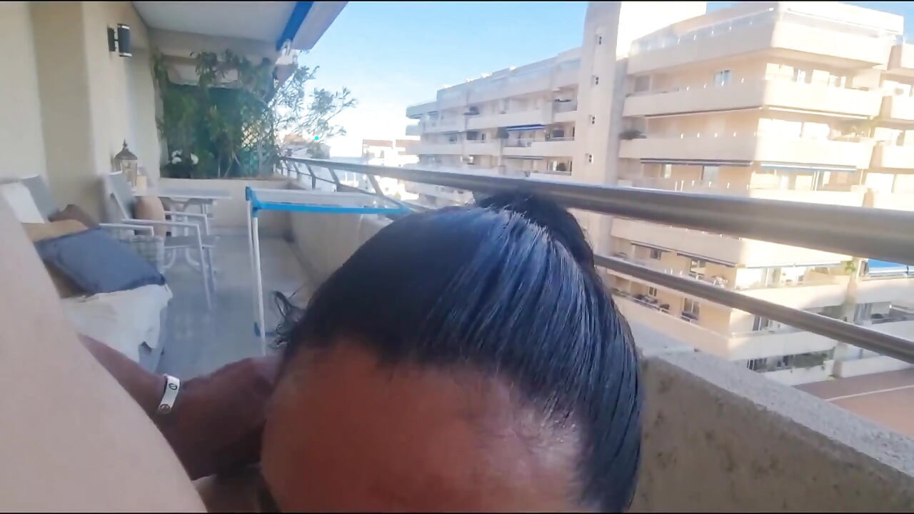 Marbella'da yasal balkon sikişi
