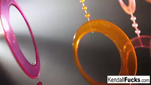 Busty kendall karson sikikleri süper sıcak busty natasha güzel