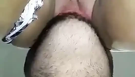 Yalama ona şişman sulu kedi