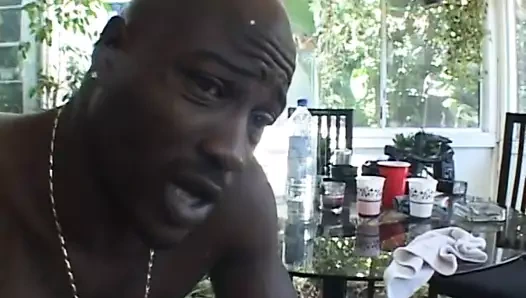 Büyük horoz siyah adam seviyor kahrolası tüm delikler üzerinde bu sürtük