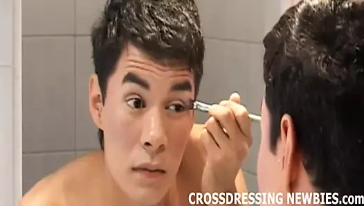 crossdressing sırasında korkak kıçımı dövülmeyi seviyorum