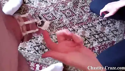 Hafta sonu için seni iffete kilitliyorum