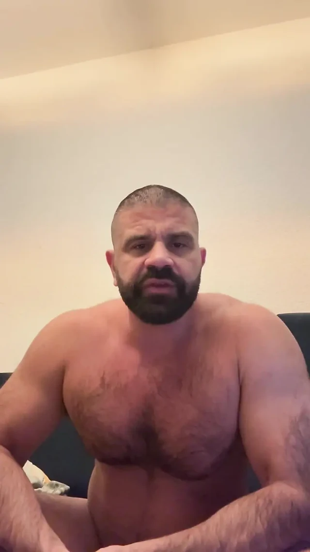 Massive Bear Jerkoff