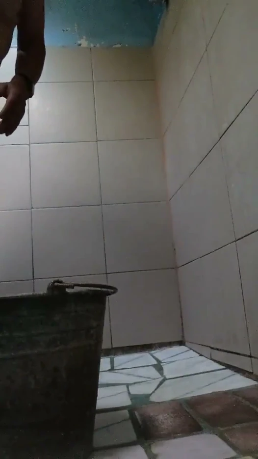 Sonraki İkinci Bölüm. Duşta