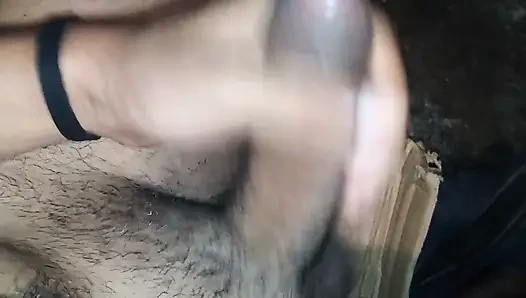 Yarın yokmuş gibi terliyorum