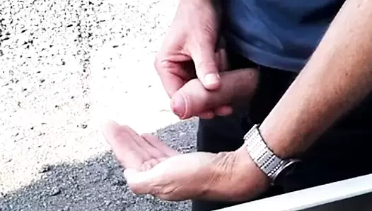 Kamyoncular döl yiyor