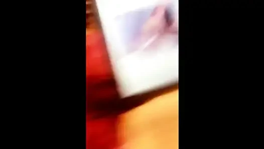 Butter'a benziyor. Yarağının üstüne kayayım. Üstte karamelize. Beni em bebeğim.