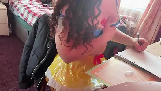 SnowWhite ders çalışmak için azıyor
