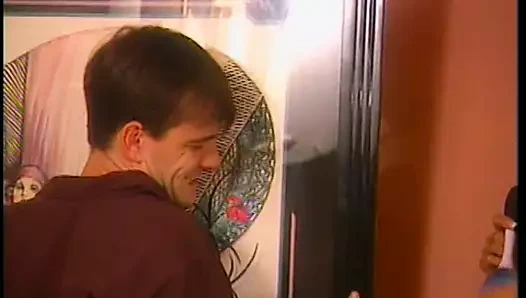 Sevimli bebek Başlarken bir derin nüfuz sikme itibaren dik damızlık sonra bir bj