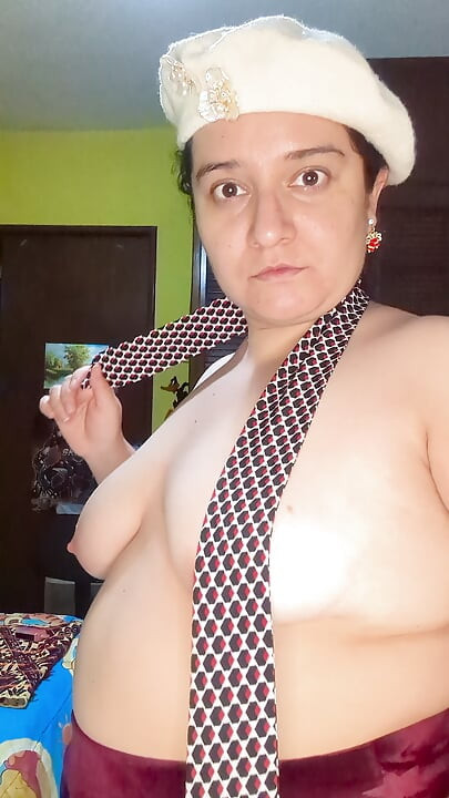 Tadım şeker bebek gibi, ben senin şeker memelerinim!