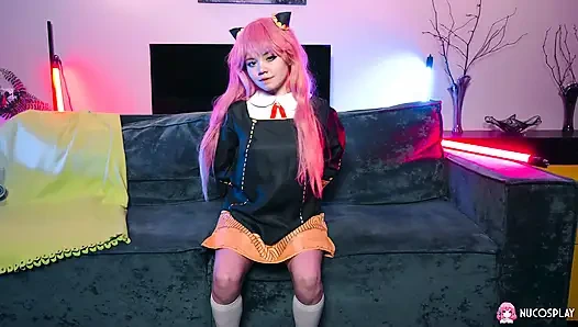 Seksi sevimli anime sürtük Rebecca Nikson yapay penisle kendine orgazm oluyor