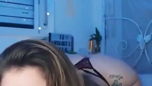 Arjantinli orta yaşlı seksi latin sürtük görüntülü görüşmede çifte penetrasyon