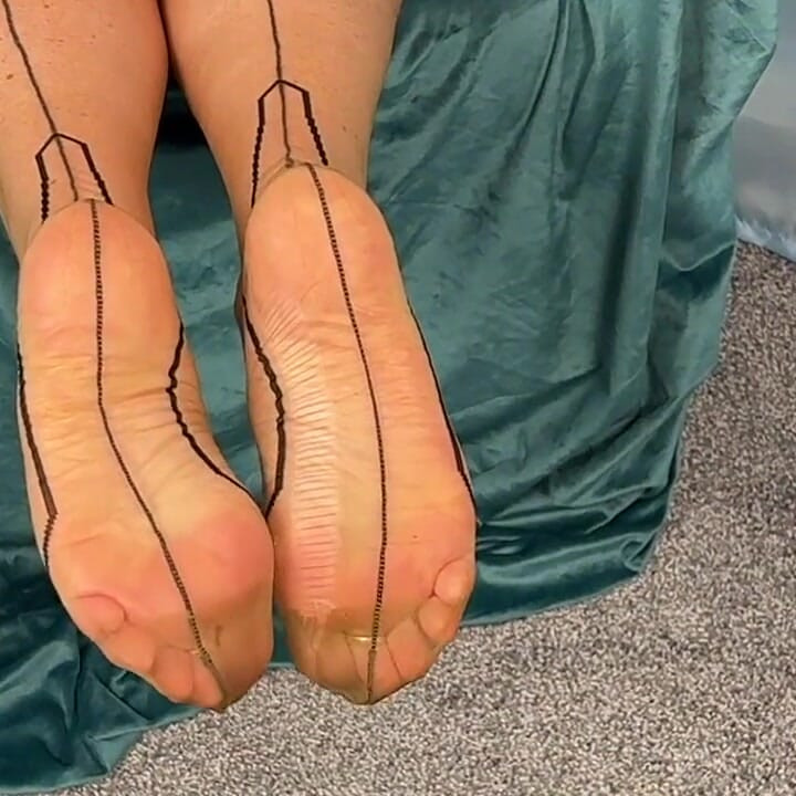 Bayan olgun feet fotoğraf çekimi yapmayı kabul ediyor bölüm 1. 540