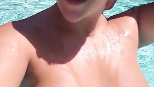 benimle yüzmeye git