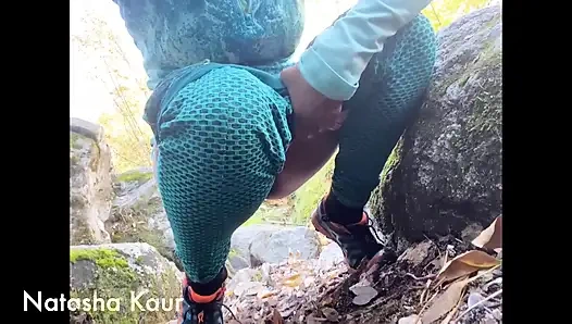 İşeme derlemesi 3: açık havada, duşta işiyor ve daha fazlası