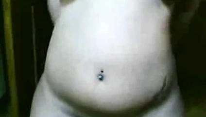 Latina web kamerası kız bana büyük ganimet ve sarkık memeler gösteriyor