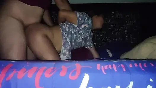 Şişman komşumu sikini içine sokmaya davet ediyorum.