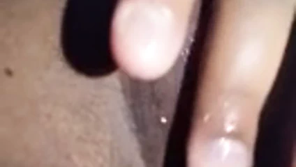 Novinha se masturbando