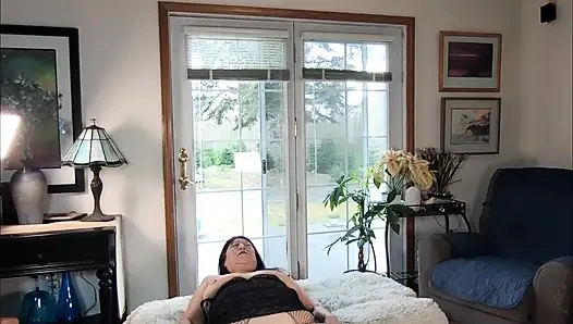 Kendime tedavi ettim ve yeni bir anal dildo aldım. Kesinlikle götümden zevk aldım