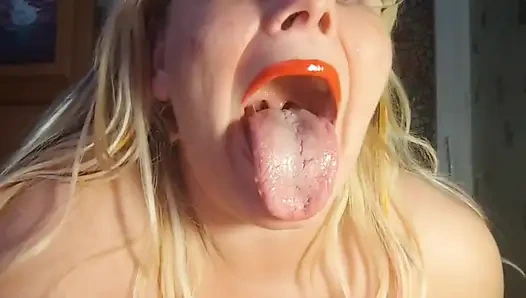 Evde ve kanepemde minik erkekler bulundu