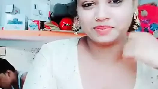sadece göğüsler