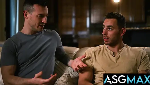 Yıkıcı filmler - üvey erkek kardeşler ebeveynlikten önce son bir tutkulu sikişi paylaşıyor