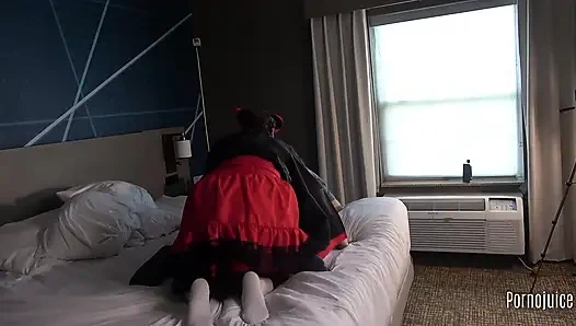 Sağır porno yıldızı Juliette Latte'in edepsiz ıslak ırklararası göt sikişi