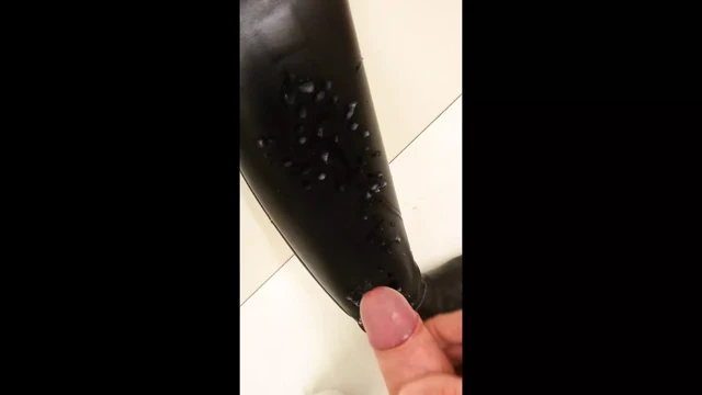 Binen çizmelerime büyük boşalma