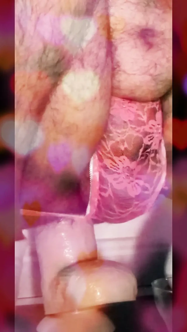 #16 - Gün 5 - Favori sissy iç çamaşırımı giyerek BWC dildo'ya biniyorum