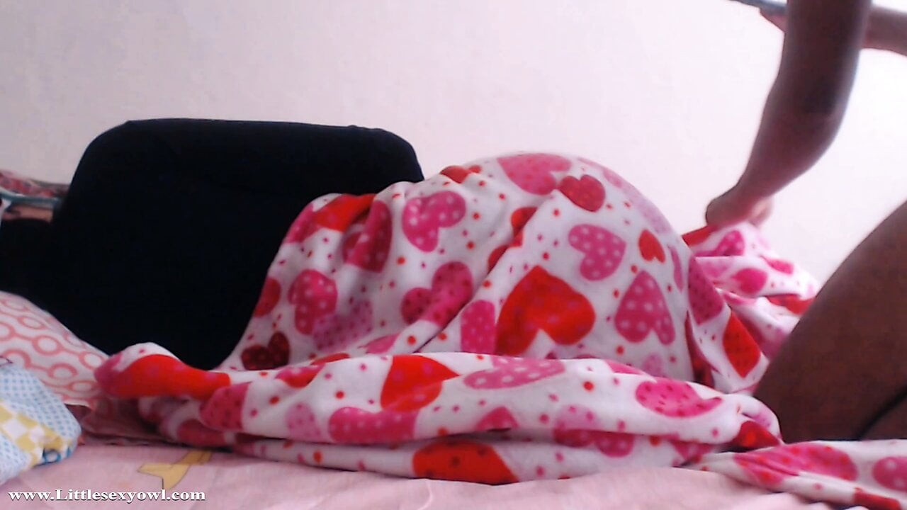 attırma!! annem işe gitti ve üvey babam beni uyandırdı ve kaydetti